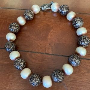 Gold and leopard print painted beaded necklace